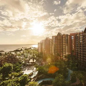 Aulani, A And США